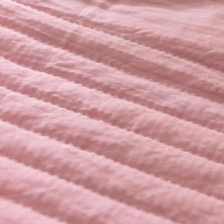 Lightweight Breathable Cooling Blanket for Comfortable Sleep - Image 3