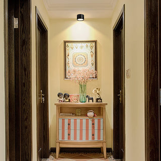 Moderne LED-Wandleuchte 360° drehbar Akku