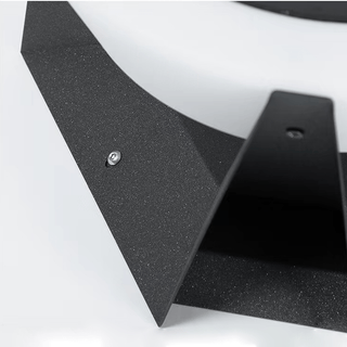 Helle Landschaftsstrahler für die Wegbeleuchtung