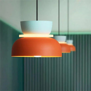 Moderne nordische minimalistische Hängeleuchten mit Farbakzenten