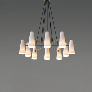 Eleganter Glas-Kronleuchter mit mehreren Köpfen