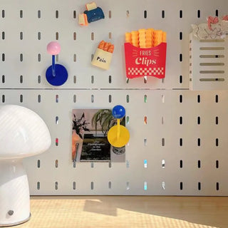 Minimalistischer Magnetischer Wandhaken für Zuhause