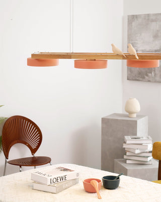 Moderne Pendelleuchte Holzoptik mit runden LED-Leuchten