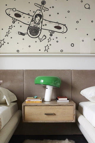 Dekorative Tischlampe mit Marmor-Details